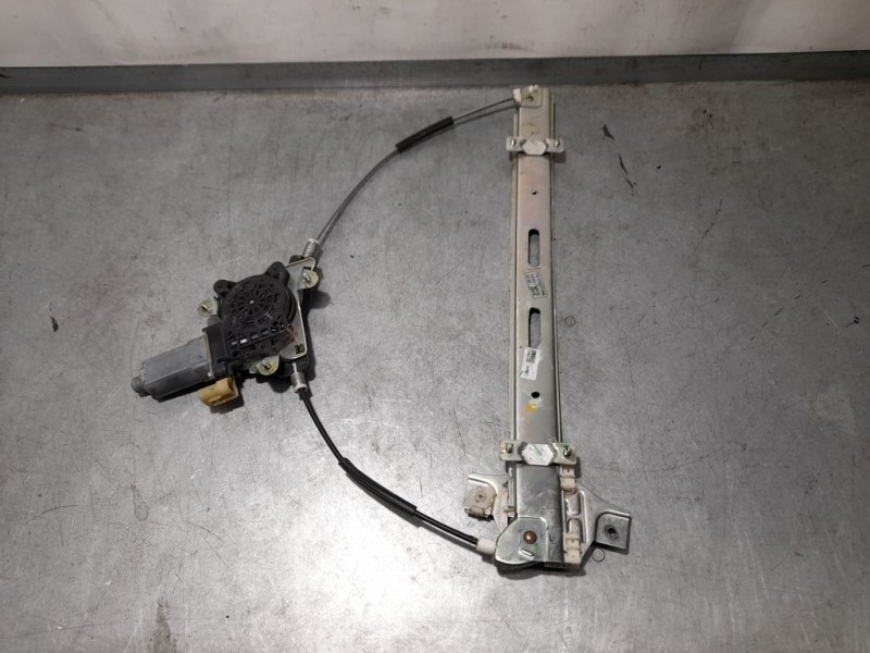 Recambio de elevalunas delantero izquierdo para hyundai i10 comfort referencia OEM IAM 824010X010  ELECTRICO 2 PINES