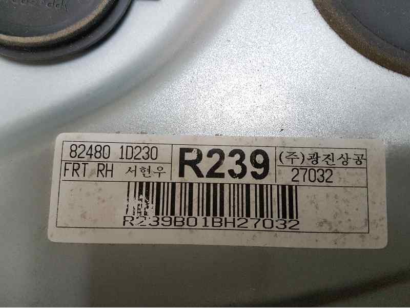 Recambio de elevalunas delantero derecho para kia carens (un) ex ii referencia OEM IAM 824801D230 2 PINS ELECTRICO