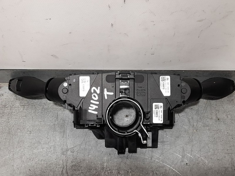 Recambio de mando luces y limpia para ford fiesta (cb1) ambiente referencia OEM IAM 1513033  1537625