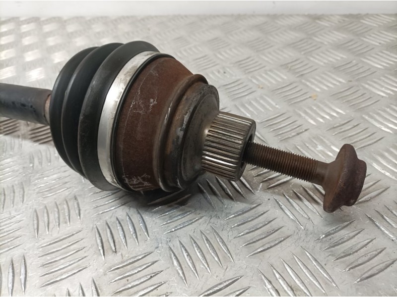 Recambio de transmision delantera derecha para audi a4 ber. (b8) básico referencia OEM IAM 8K0407271Q  