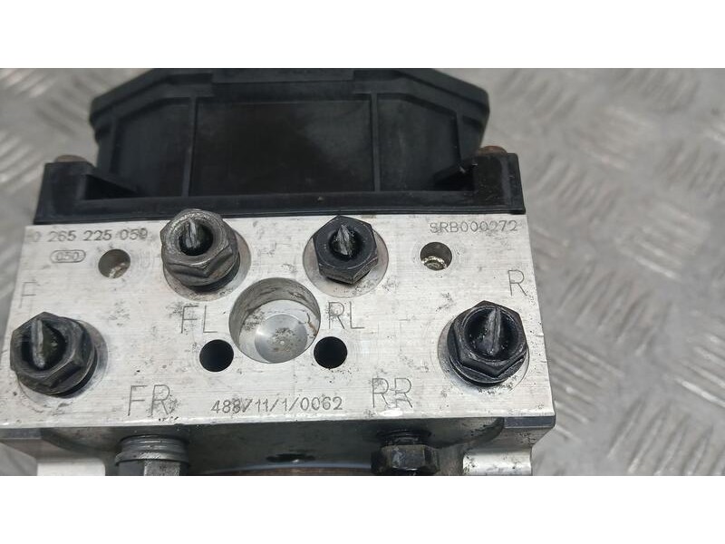 Recambio de abs para land rover range rover (lm) vogue referencia OEM IAM SRB000272 BOSCH 0265225050