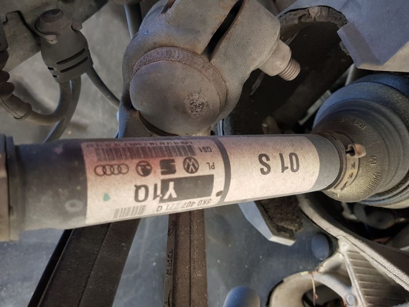 Recambio de transmision delantera izquierda para audi a4 ber. (b8) básico referencia OEM IAM 8K0407271Q  