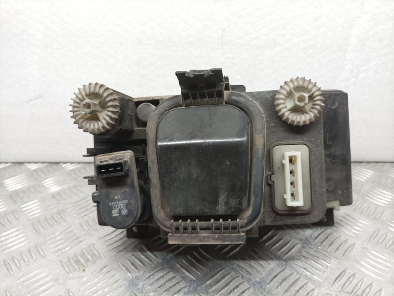 Recambio de faro izquierdo para seat cordoba berlina (6k2) dream (1997) referencia OEM IAM 6K0941009A 67735431 VALEO