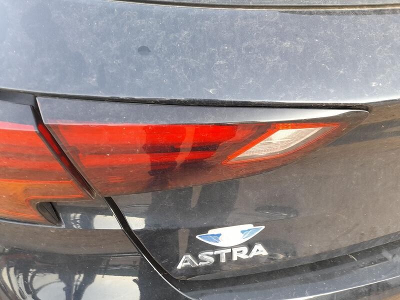 Recambio de piloto trasero izquierdo interior para opel astra k (b16) 1.4 turbo (68) referencia OEM IAM 39098794  