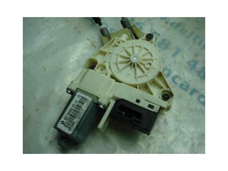 Recambio de elevalunas trasero derecho para renault laguna iii dynamique referencia OEM IAM 827000001R  ELECTRICO