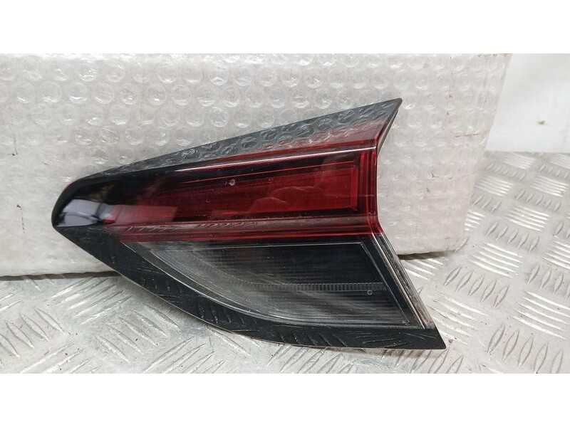 Recambio de piloto trasero derecho interior para opel corsa f (p2jo) 1.2 (68) referencia OEM IAM 9830096180  