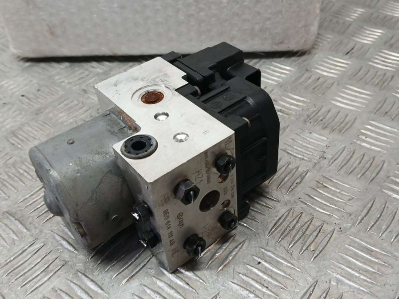 Recambio de abs para audi a4 berlina (b5) 1.8 referencia OEM IAM 8E0614111AB 0265216559 BOSCH