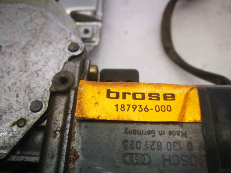 Recambio de elevalunas trasero derecho para land rover discovery (salljg/lj) tdi (5-ptas.) referencia OEM IAM 187936000  2 PINS