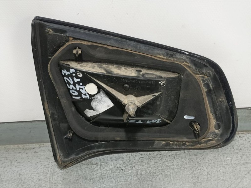 Recambio de piloto trasero derecho para citroën c3 collection referencia OEM IAM   INTERIOR