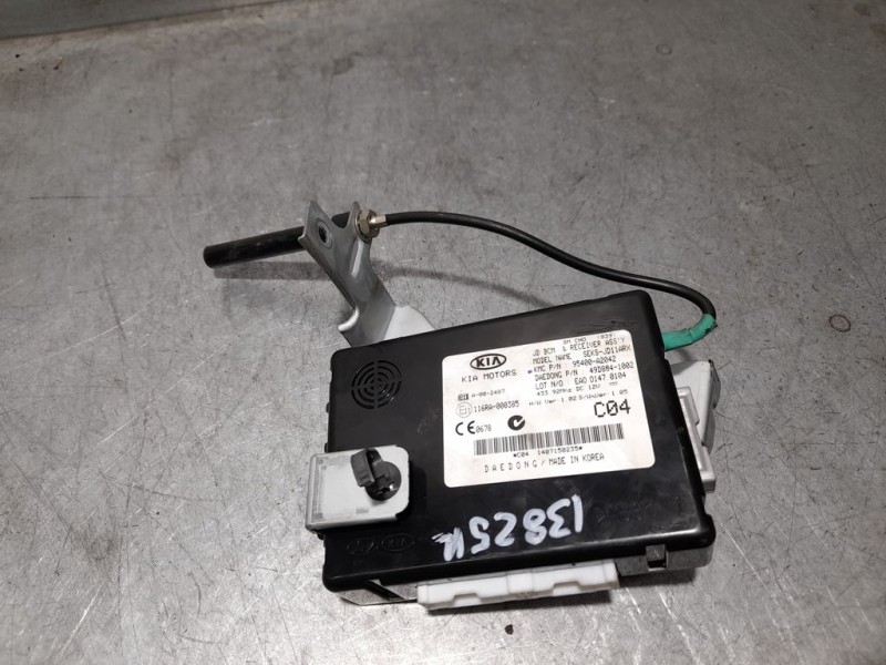 Recambio de modulo electronico para kia cee´d attract referencia OEM IAM 95400A2042  