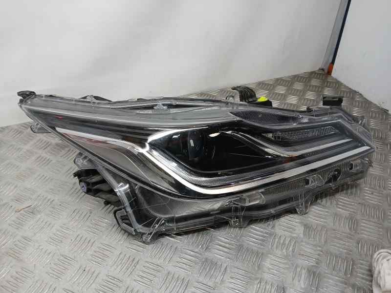 Recambio de faro derecho para toyota corolla (e21) hybrid active referencia OEM IAM 8111002T50  