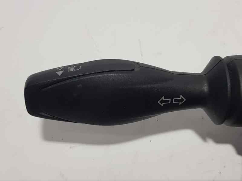 Recambio de mando intermitentes para ford fiesta (ccn) trend referencia OEM IAM 8A6T13335AD  
