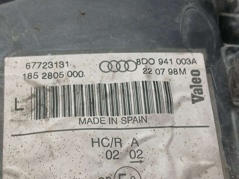 Recambio de faro izquierdo para audi a4 berlina (b5) 1.8 referencia OEM IAM 8D0941003A 67723131 VALEO