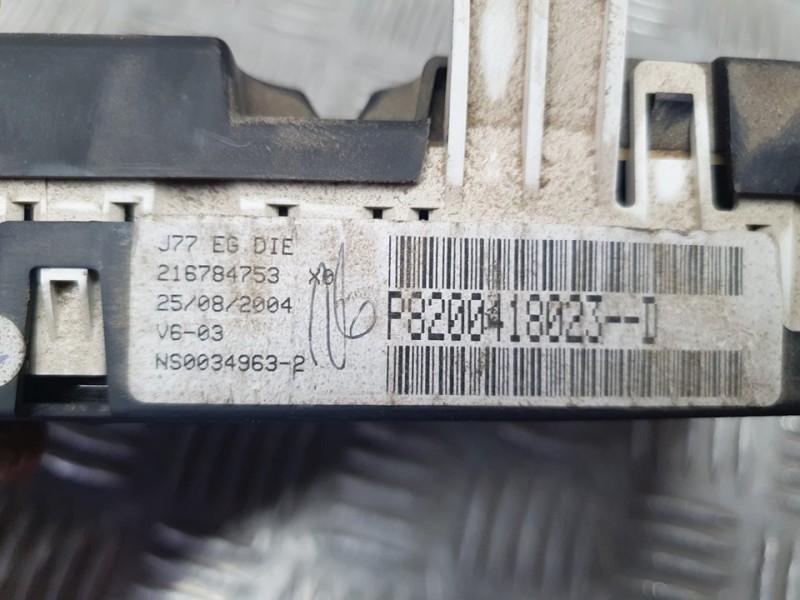 Recambio de cuadro instrumentos para renault modus confort dynamique referencia OEM IAM 8200418023D 216784753 