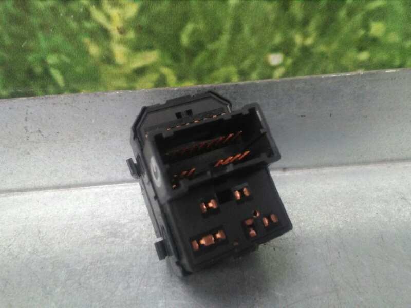 Recambio de mando retrovisor para nissan x-trail (t31) se referencia OEM IAM   