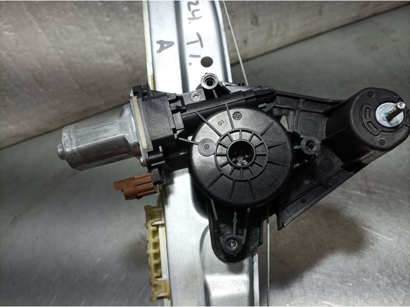 Recambio de elevalunas trasero izquierdo para dacia sandero 1.0 tce 90 referencia OEM IAM 403271G  ELECTRICO