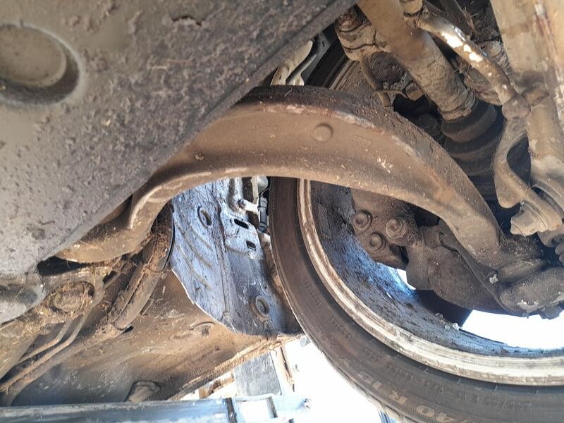 Recambio de brazo suspension inferior delantero izquierdo para audi a5 (8t3) 3.0 tdi quattro referencia OEM IAM 8K0407693N POSTE