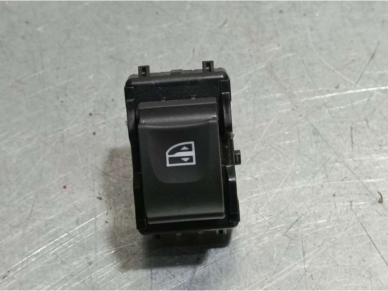 Recambio de mando elevalunas delantero derecho para dacia sandero 1.0 tce 90 referencia OEM IAM 254118439R  