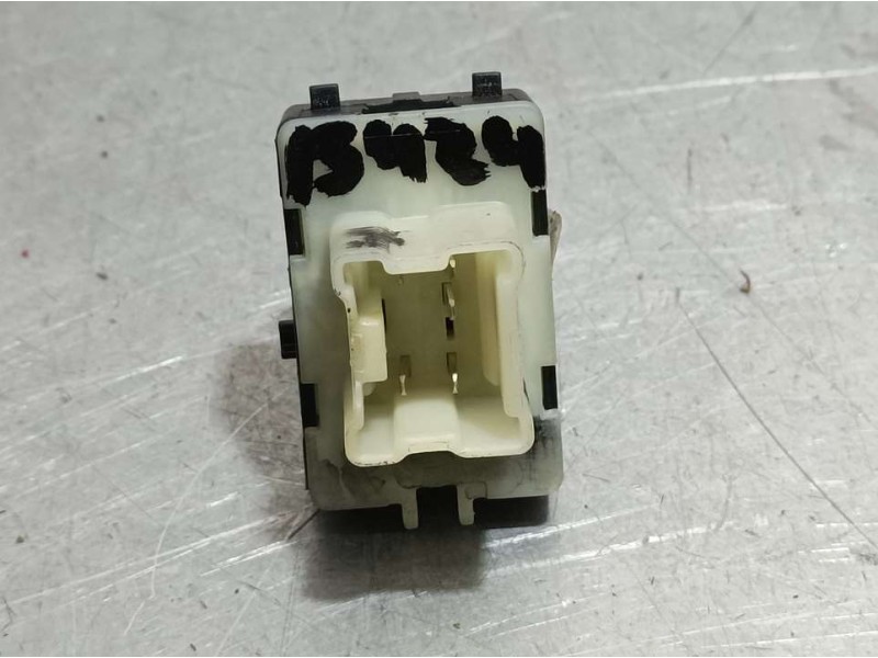 Recambio de mando elevalunas delantero derecho para dacia sandero 1.0 tce 90 referencia OEM IAM 254118439R  