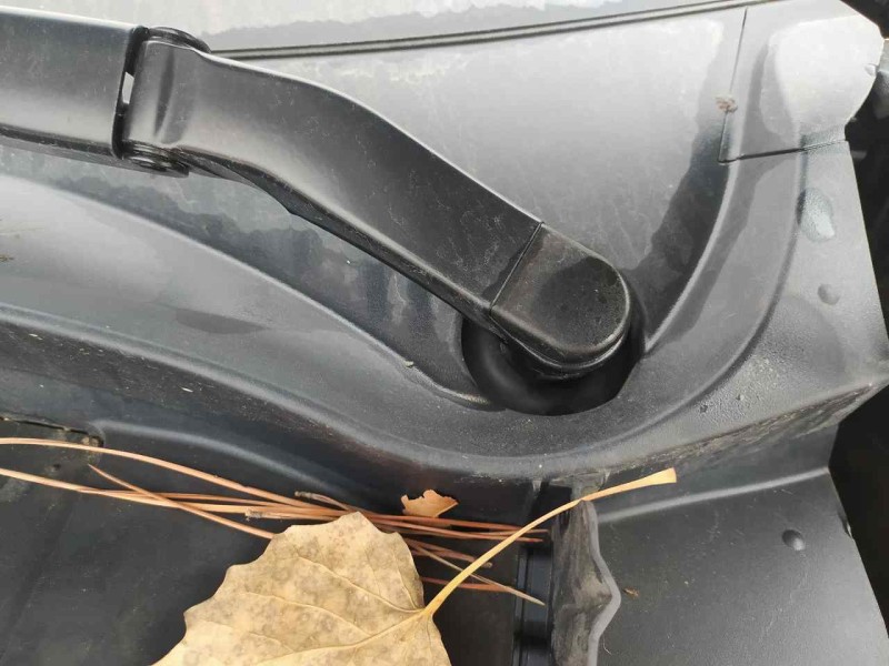 Recambio de motor limpia delantero para toyota corolla (e21) hybrid active referencia OEM IAM 8511012C80  