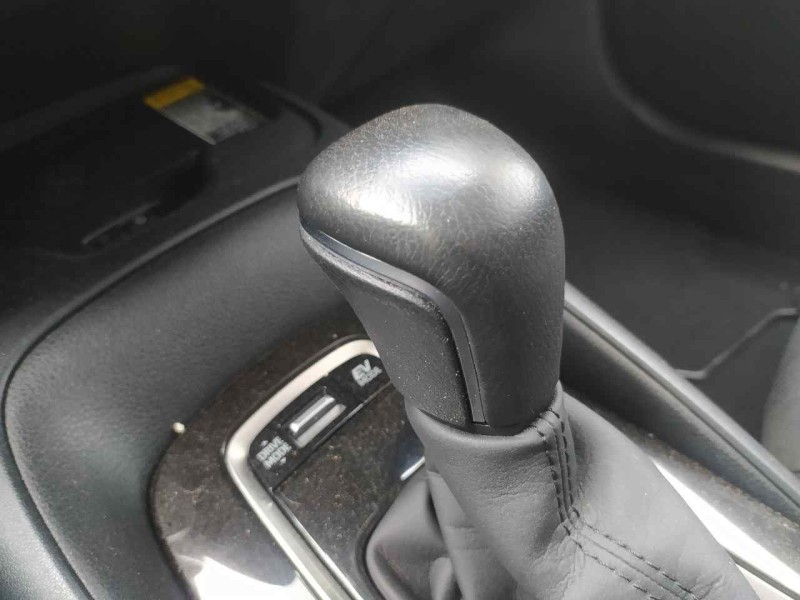 Recambio de palanca cambio para toyota corolla (e21) hybrid active referencia OEM IAM 33560F4050  