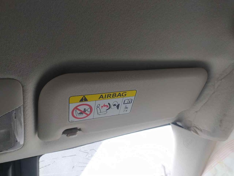 Recambio de parasol derecho para toyota corolla (e21) hybrid active referencia OEM IAM 7431002P60A0  