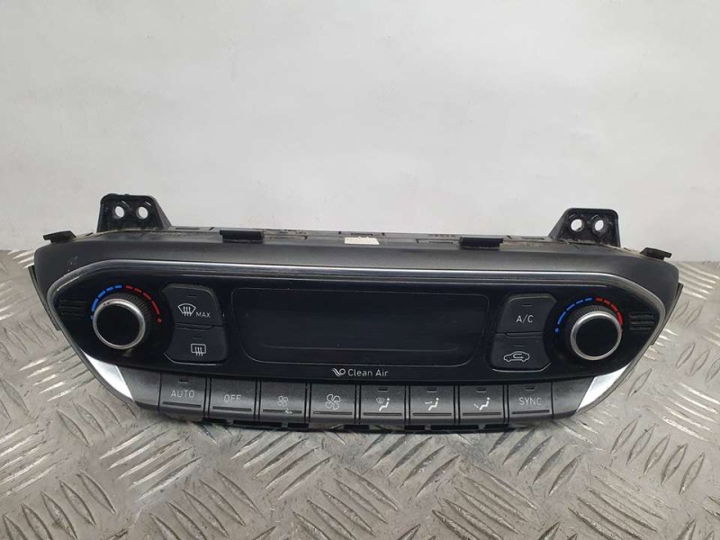 Recambio de mando climatizador para hyundai i30 cw (pd) style referencia OEM IAM 97250G4200  