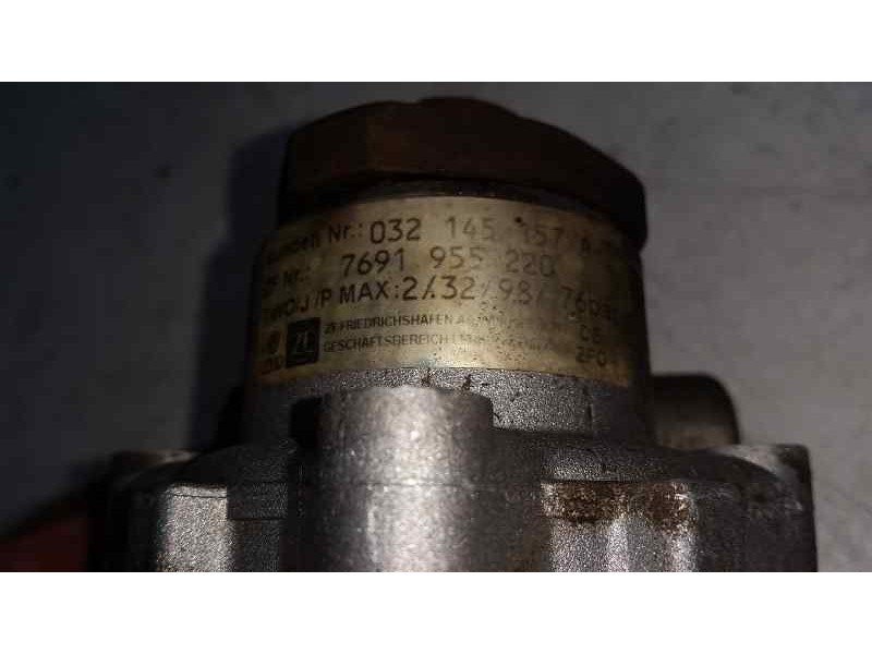 Recambio de bomba direccion para volkswagen polo berlina (6n1) básico referencia OEM IAM 7691955220 032145157A ZF