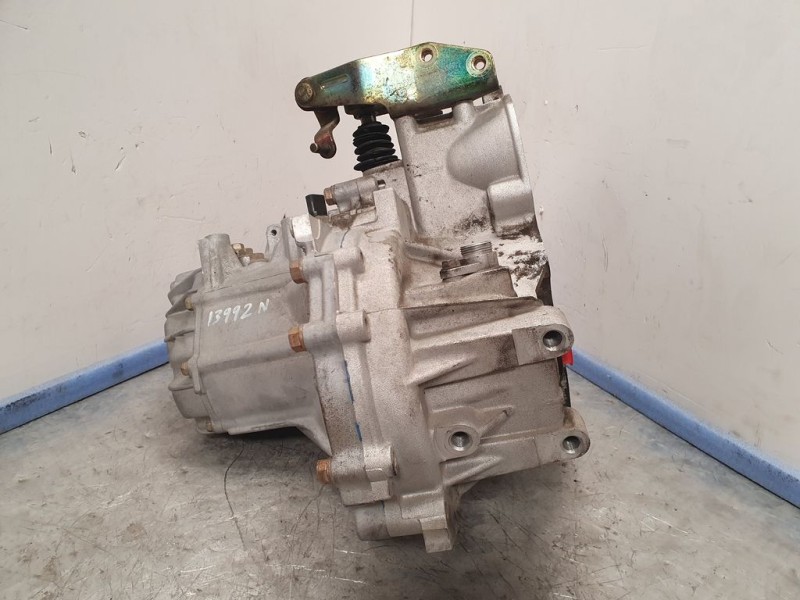 Recambio de caja cambios para hyundai accent (x3) 1.3 ls referencia OEM IAM HV2073 704112 5VELOCIDADES