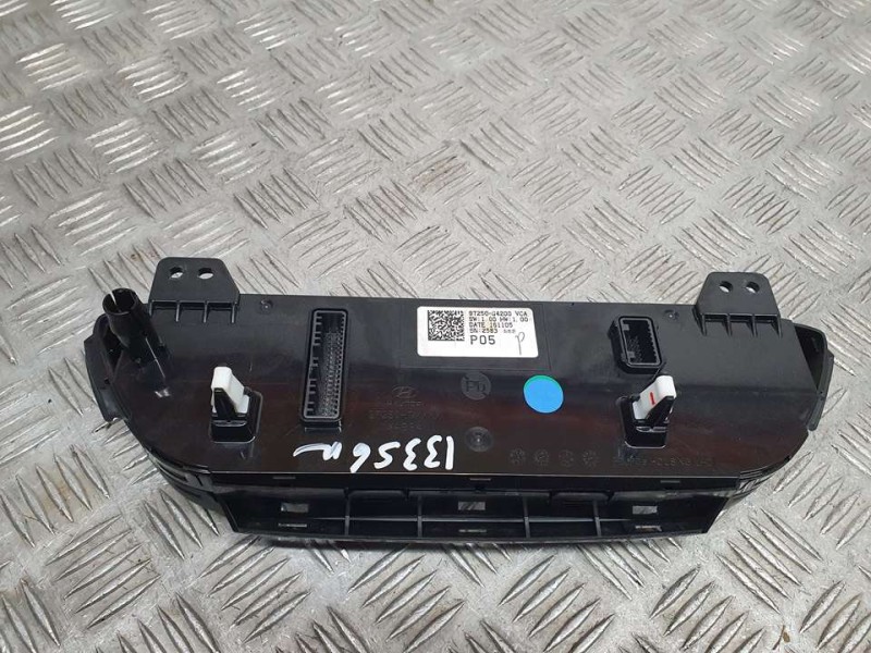 Recambio de mando climatizador para hyundai i30 cw (pd) style referencia OEM IAM 97250G4200  