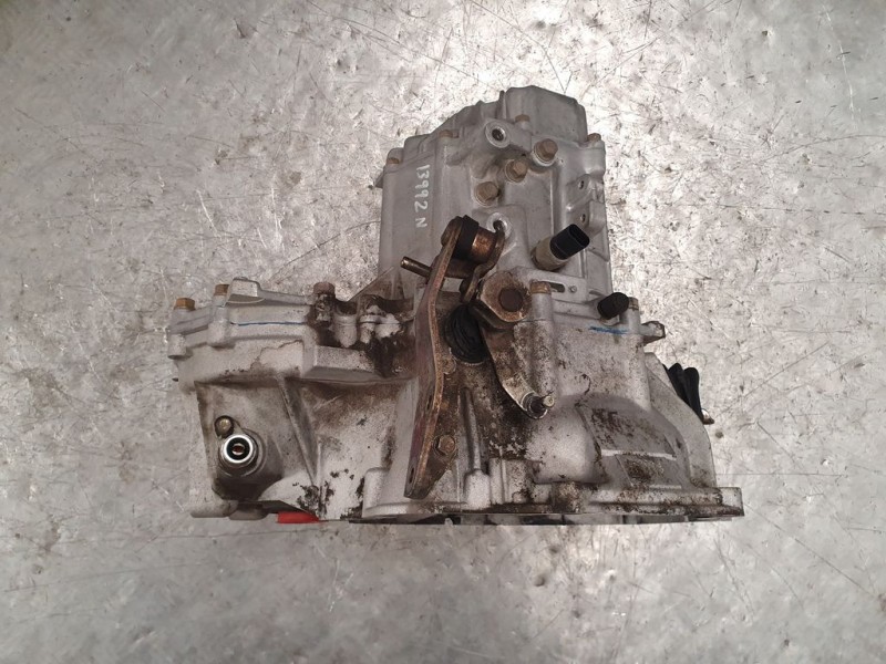 Recambio de caja cambios para hyundai accent (x3) 1.3 ls referencia OEM IAM HV2073 704112 5VELOCIDADES