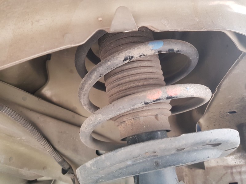 Recambio de amortiguador delantero derecho para citroën c4 iii (ba_, bb_, bc_) 1.5 bluehdi 130 (bbyhzb) referencia OEM IAM 98413