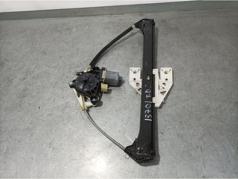 Recambio de elevalunas trasero derecho para audi a3 sportback (8va) attraction referencia OEM IAM 8V4839462  ELECTRICO 2 PINS