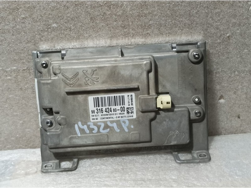 Recambio de sistema navegacion gps para peugeot 2008 (--.2013) signature referencia OEM IAM 9831642480 A3C0064710000 CONTINENTAL