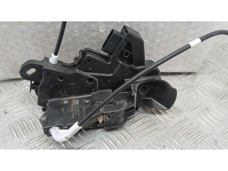 Recambio de cerradura puerta delantera izquierda para jeep avenger (j2) electric referencia OEM IAM 9846870180  36000291M01