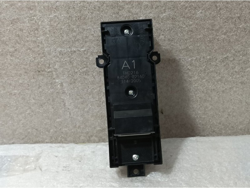 Recambio de mando elevalunas delantero izquierdo para toyota corolla (e21) hybrid active referencia OEM IAM 8404002160  