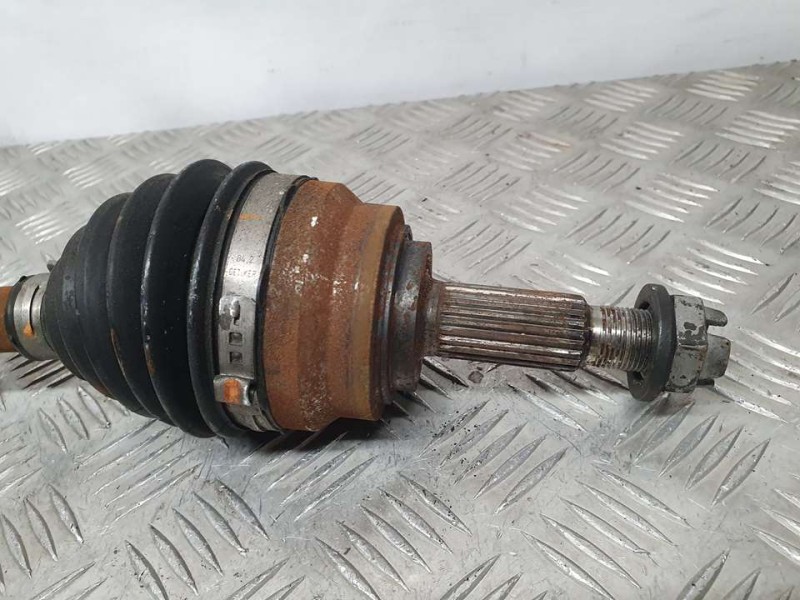 Recambio de transmision delantera derecha para dacia sandero 1.0 tce 90 referencia OEM IAM 391009769R  