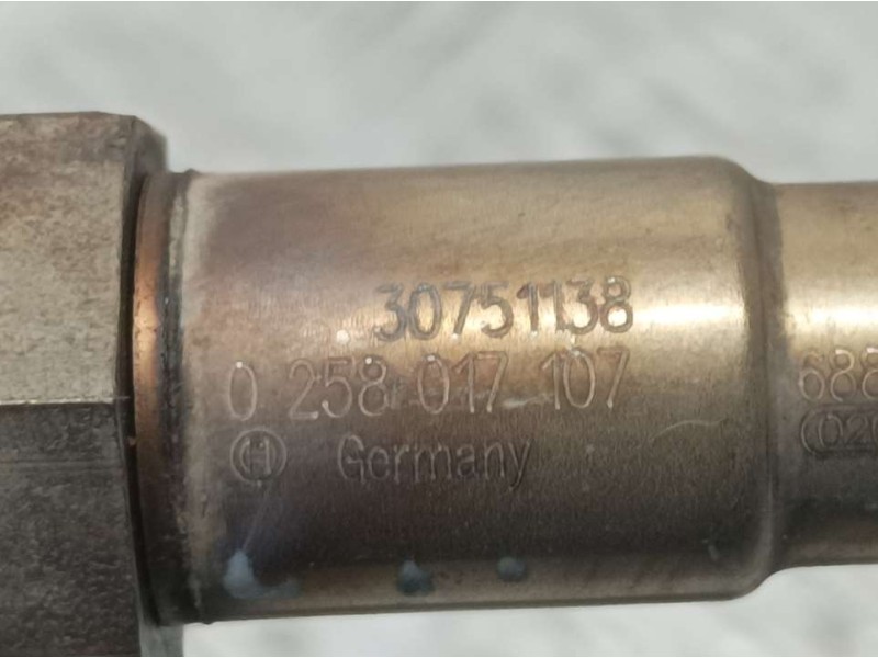 Recambio de sonda lambda para volvo s80 berlina d5 executive referencia OEM IAM 30751138 0258017107 BOSCH