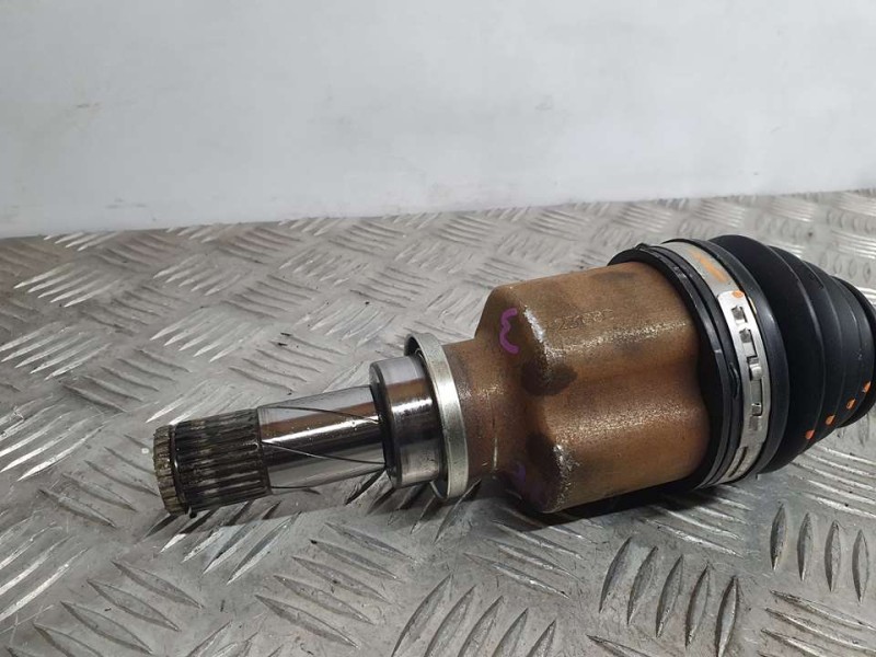 Recambio de transmision delantera derecha para dacia sandero 1.0 tce 90 referencia OEM IAM 391009769R  