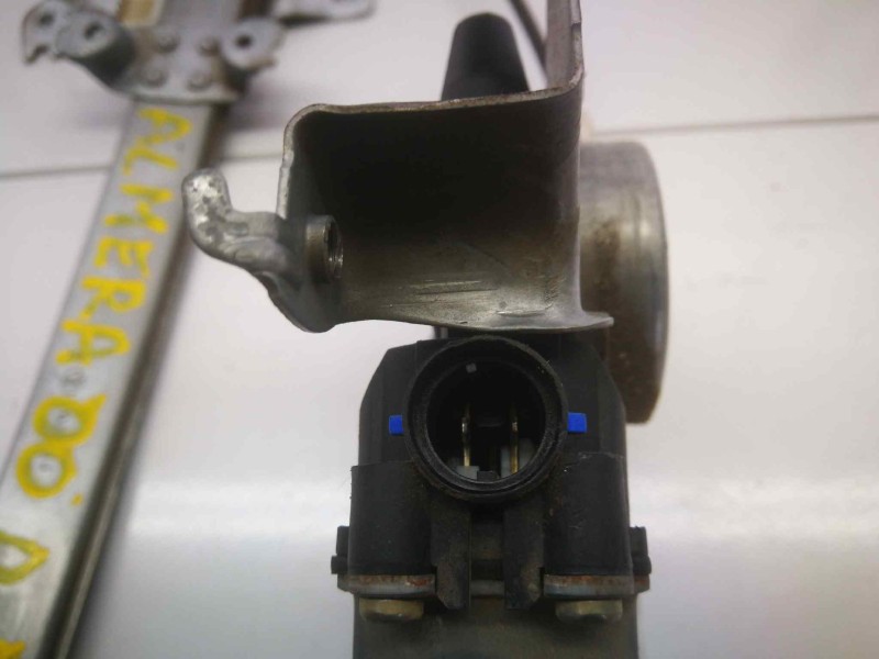 Recambio de elevalunas delantero derecho para nissan almera (n16/e) acenta referencia OEM IAM 400600T8  DOS PINS