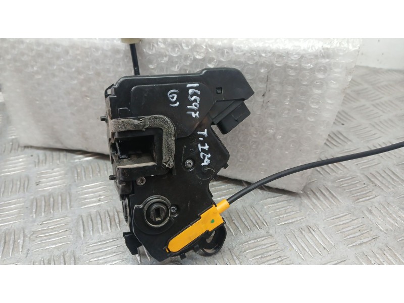 Recambio de cerradura puerta trasera izquierda para jeep avenger (j2) electric referencia OEM IAM 9859311180  36000296M02