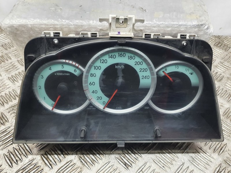 Recambio de cuadro instrumentos para toyota corolla verso (r1) 2.2 d-4d luna referencia OEM IAM 838000F092 MB2574403892 