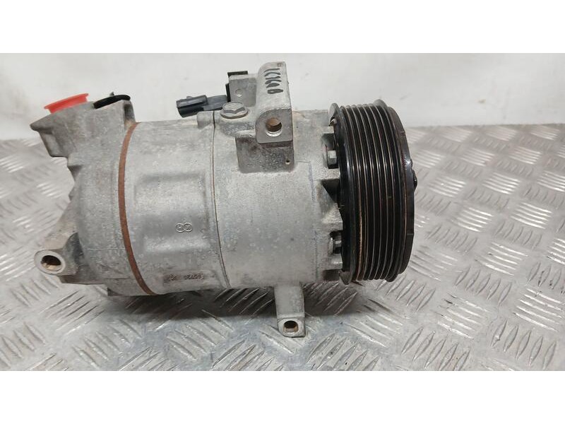 Recambio de compresor aire acondicionado para renault captur zen referencia OEM IAM 926000734R VALEO T72634BC 907624228
