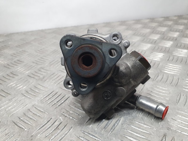 Recambio de bomba direccion para bmw serie 3 berlina (e90) 320d referencia OEM IAM 7692974546  ZF
