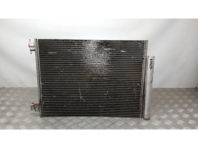 Recambio de condensador / radiador aire acondicionado para renault captur zen referencia OEM IAM 821006843R VALEO M157442