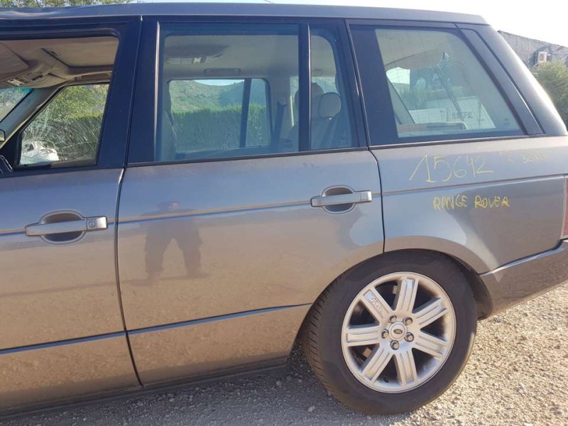 Recambio de puerta trasera izquierda para land rover range rover (lm) v8 td vogue referencia OEM IAM BFA760370  TOCADA