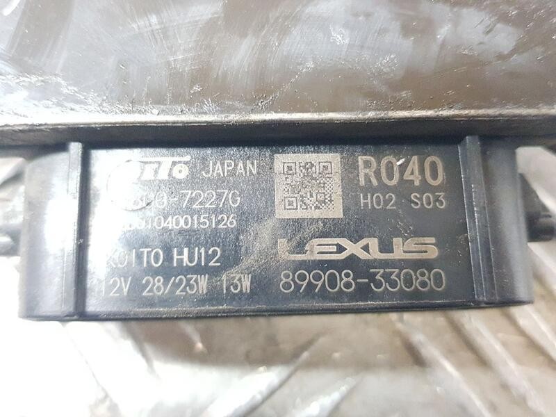 Recambio de centralita faro para lexus es 300h referencia OEM IAM 8990833080  DERECHA