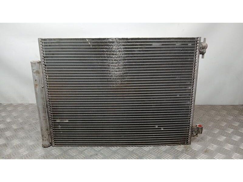 Recambio de condensador / radiador aire acondicionado para renault captur zen referencia OEM IAM 821006843R VALEO M157442