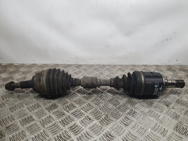 Recambio de transmision delantera izquierda para toyota corolla verso (r1) 2.2 d-4d luna referencia OEM IAM EUJ104BP18A  