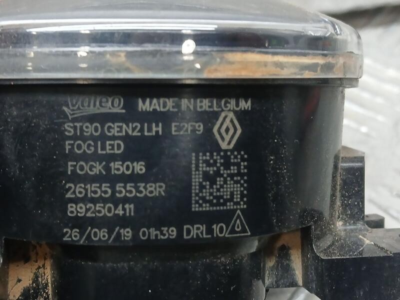 Recambio de faro antiniebla izquierdo para renault captur zen referencia OEM IAM 261555538R  89250411
